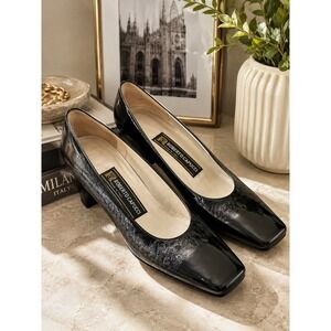 Roberto Capucci Black Patent Leather Square Toe Pumps Italy Size 9B Embossed